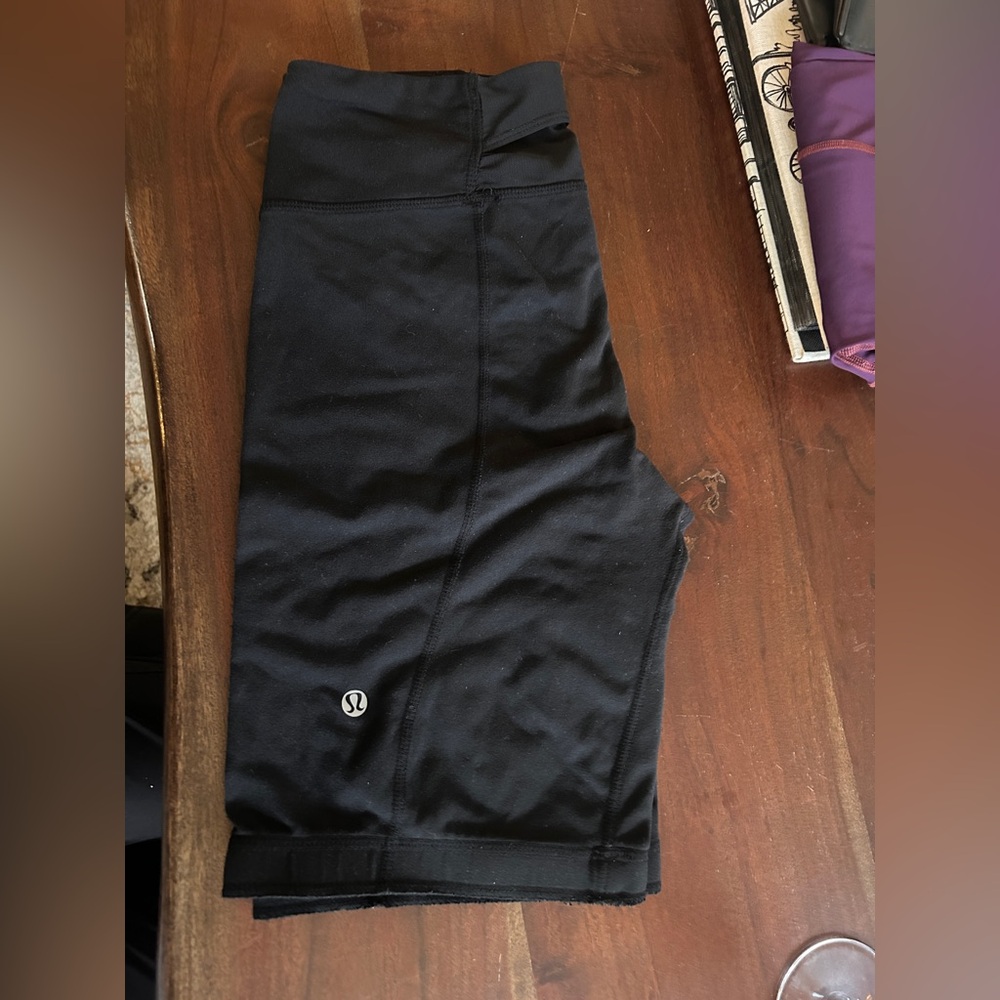 LULULEMON size 6 tall bike shorts - Picture 3 of 8
